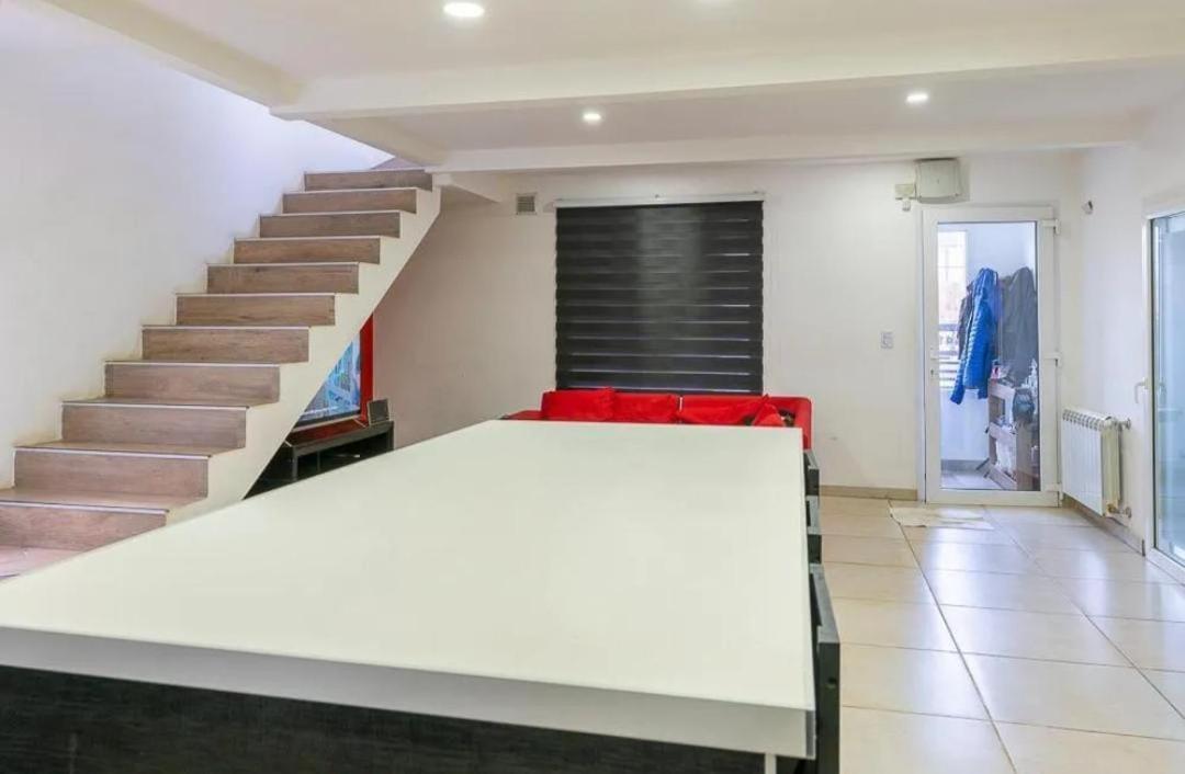 Moderna Casa En Ushuaia Villa Bagian luar foto